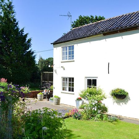 Glen Cottage Yaxham ภายนอก รูปภาพ