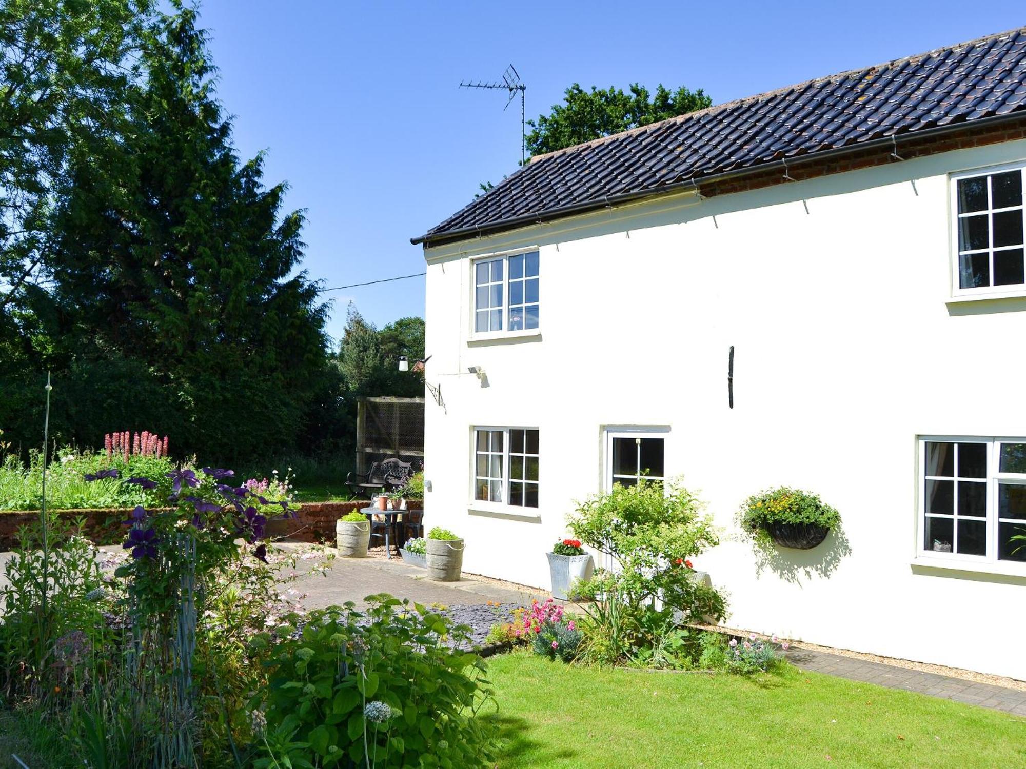 Glen Cottage Yaxham ภายนอก รูปภาพ